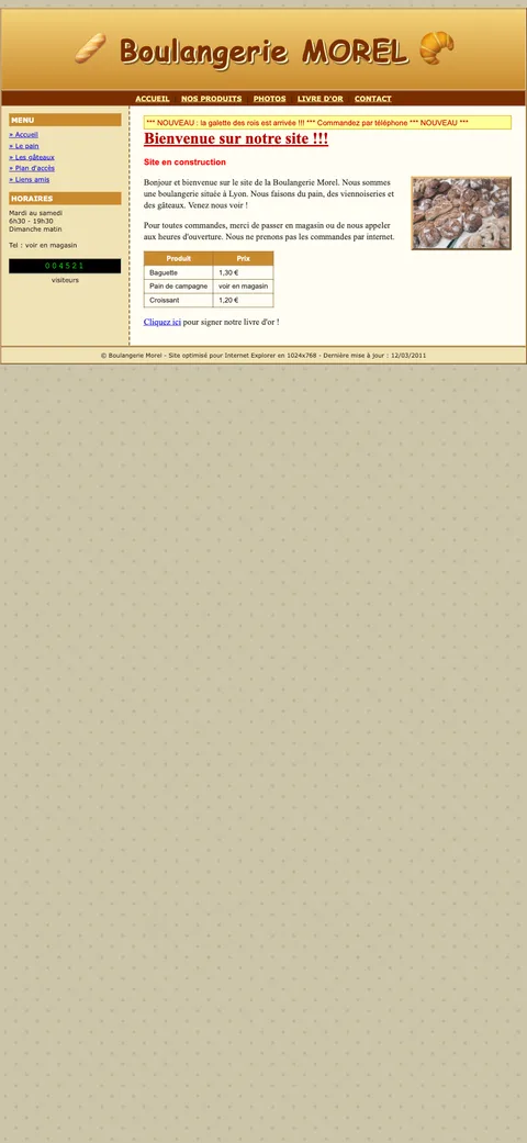 Ancien site de boulangerie sur téléphone : page d'ordinateur rétrécie, texte minuscule